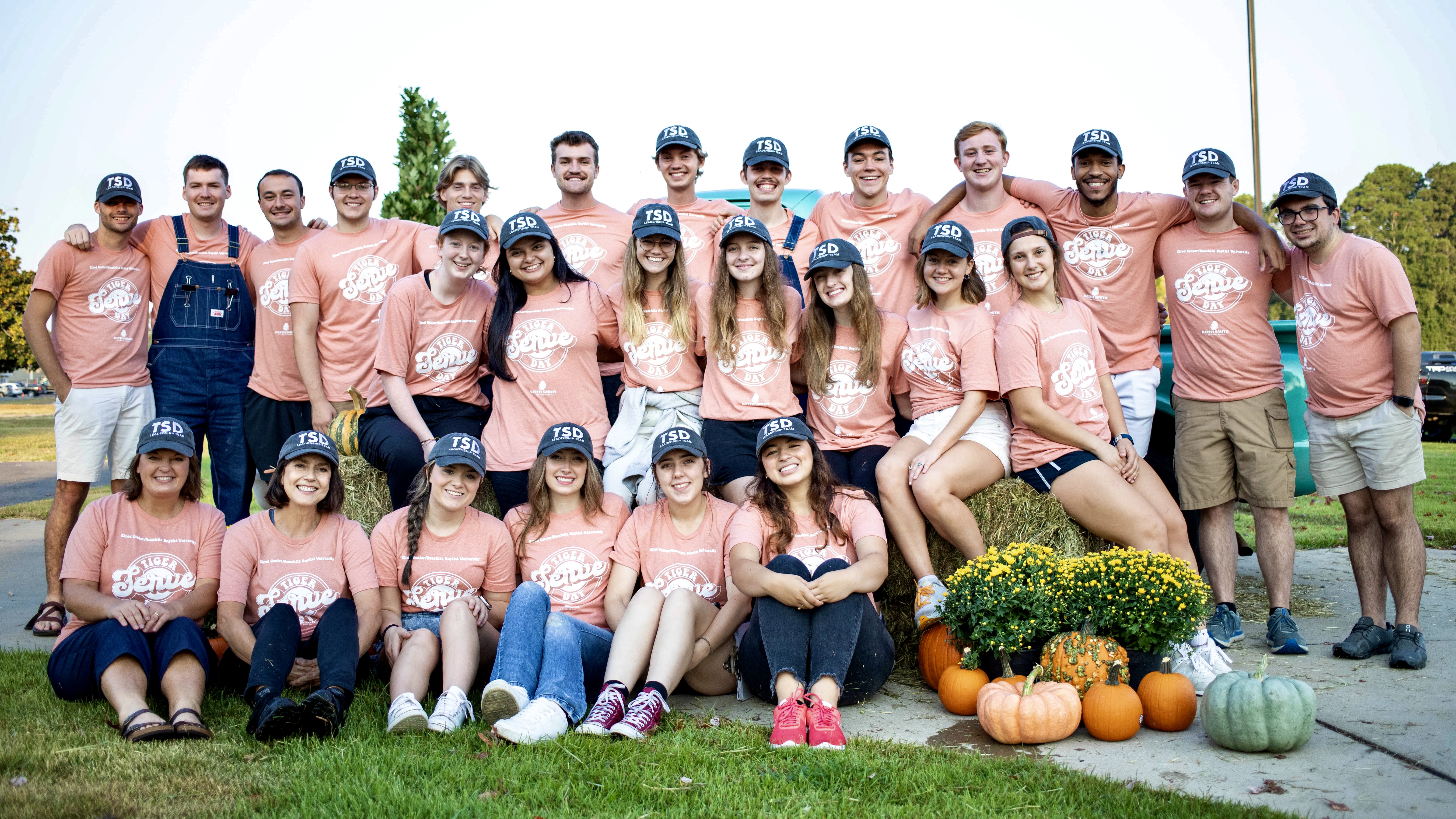 Tiger Serve Day volunteers